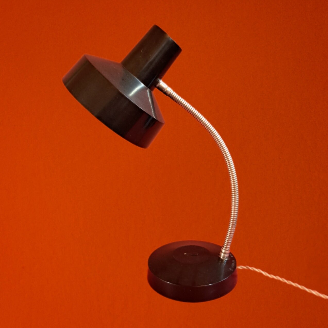 gooseneck desk lamp